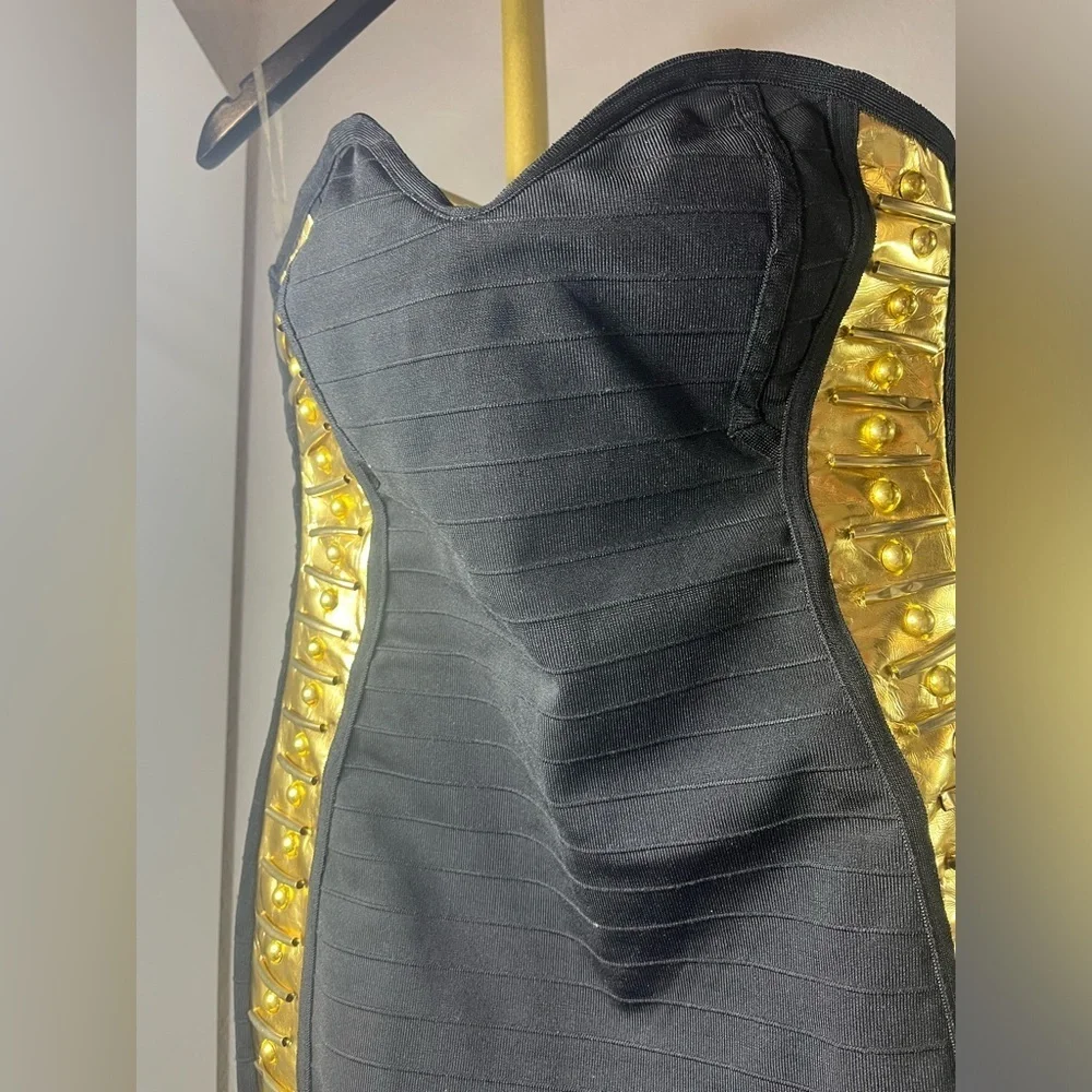 WOW COUTURE STRETCHY BODYCON BANDAGE DRESS W/GOLD SIDE PANELS - Picture 2 of 10